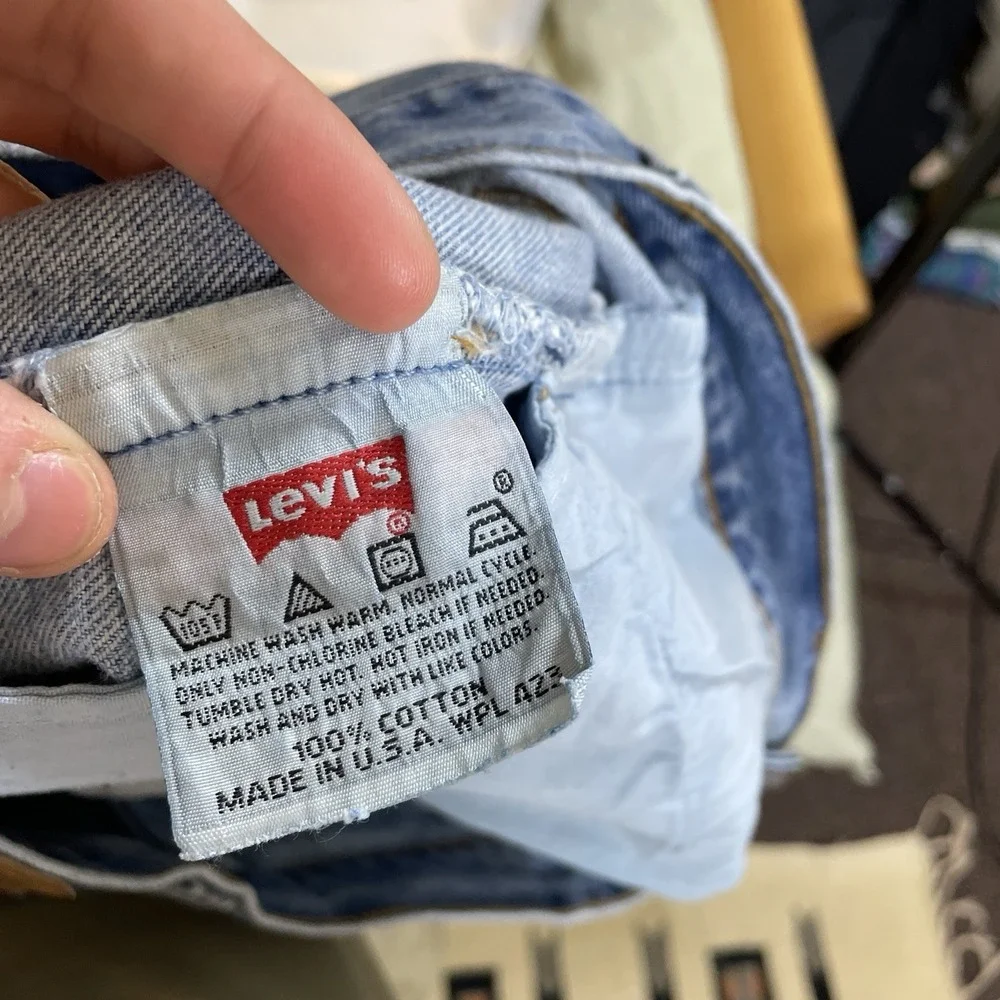 Levis item good
